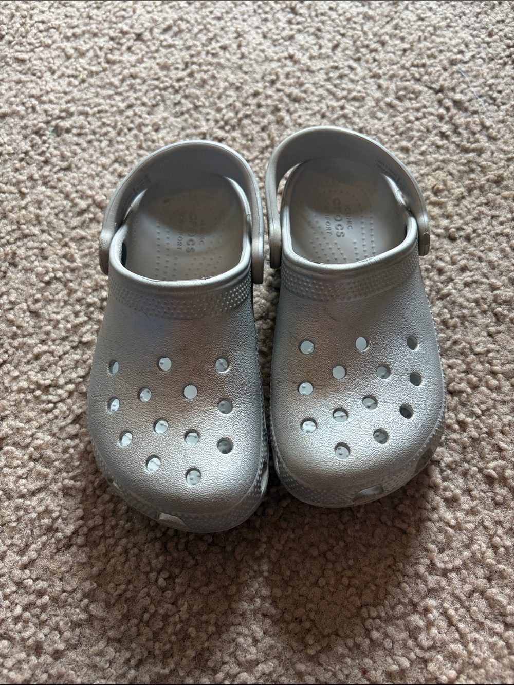 B66 Kids 12C Metallic Silver Clog Sandals